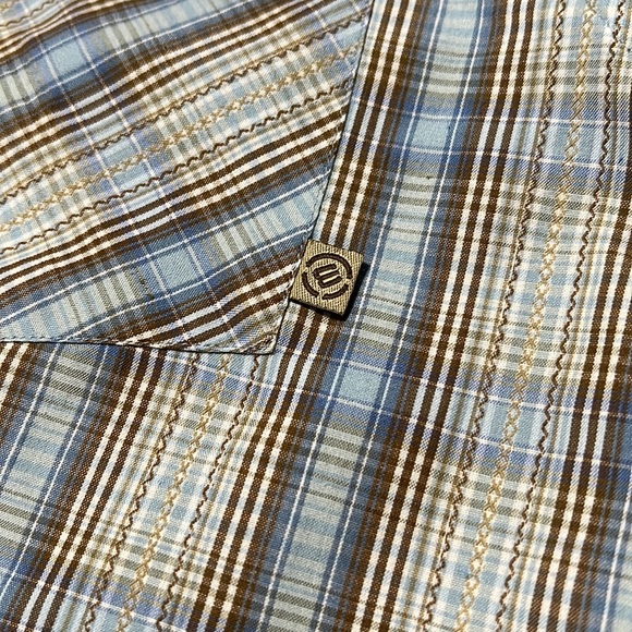 Ezekiel Mens casual snap button down, size LARGE. Excellent condition. - Picture 6 of 8